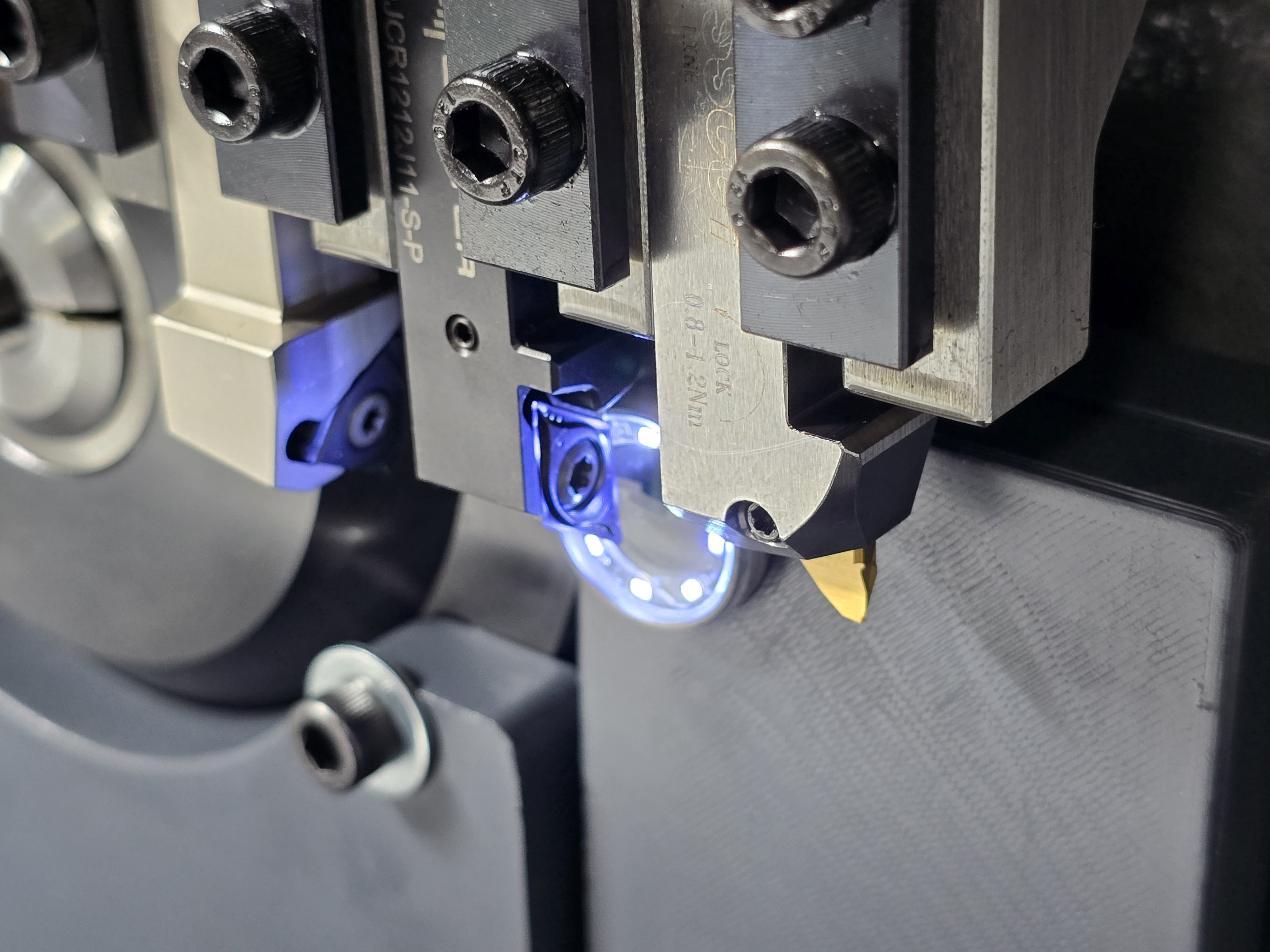 OD turning insert alignment